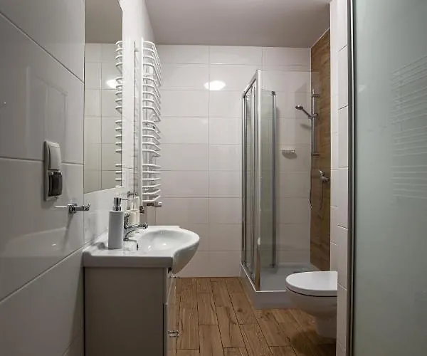 Mountain View Przy Dworcu Apartment *